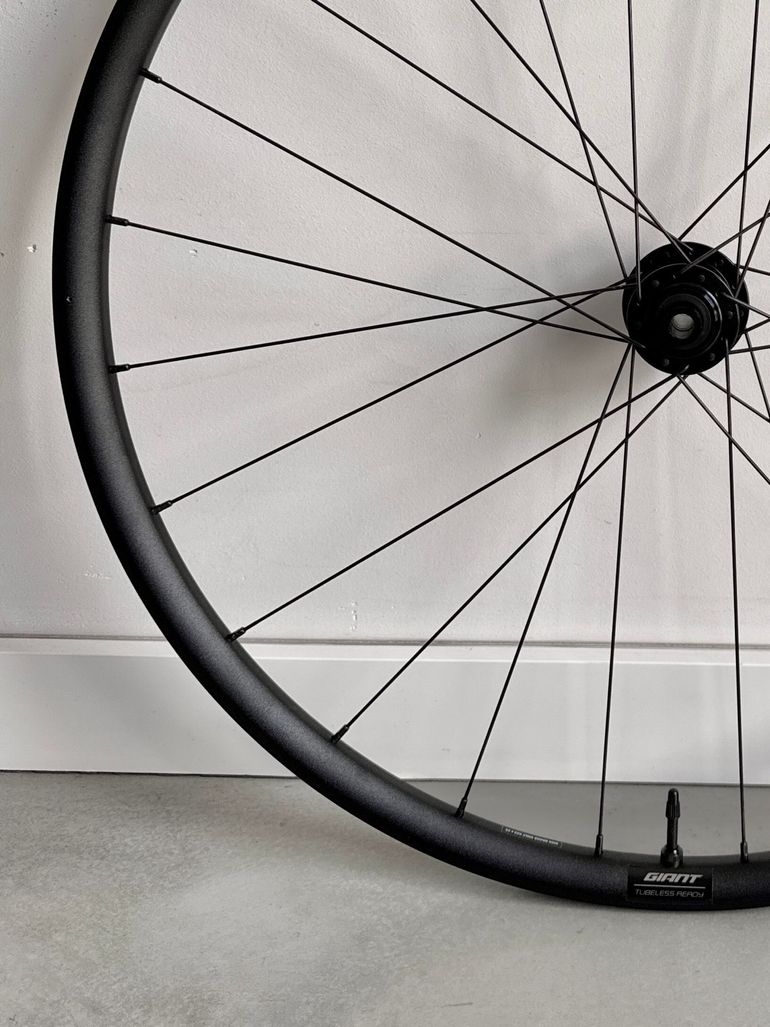 Used Giant PX2 Evo Wheelset bike — image 2 of 12