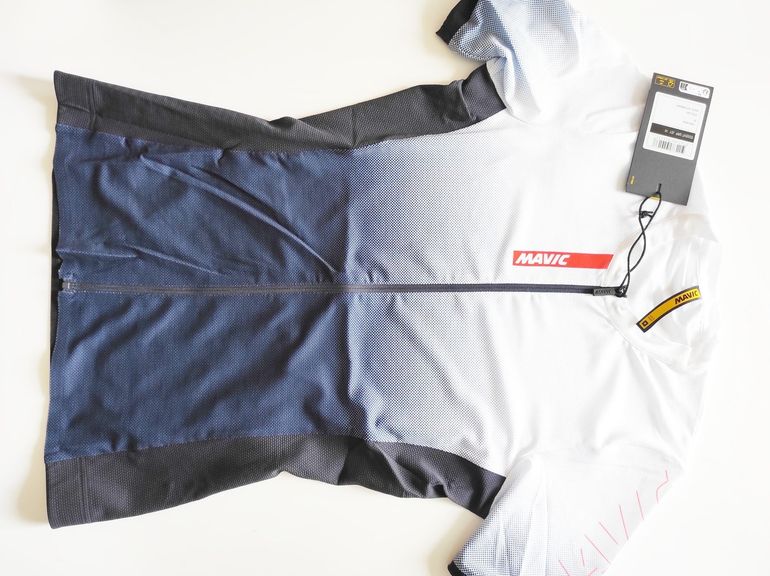 Used Mavic Essential Short Sleeves Women's Cycle Jersey Size M Deep Blue/White bike — image 8 of 13