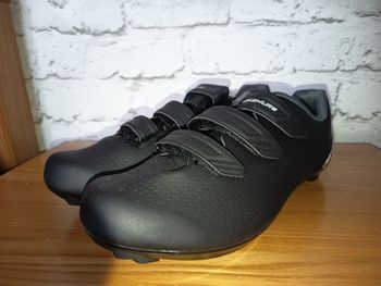 Nakamura, chaussures