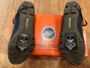 Used Dmt Gravel Shoes bike — image 2 of 4