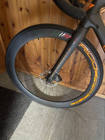 Tweedehands Grigio carbonio t1000 Wheels