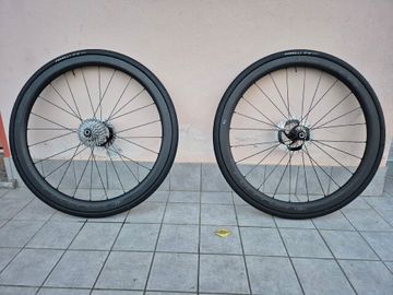 Używany Fulcrum Speed 42 2024 bike — zdjęcie 1 z 6