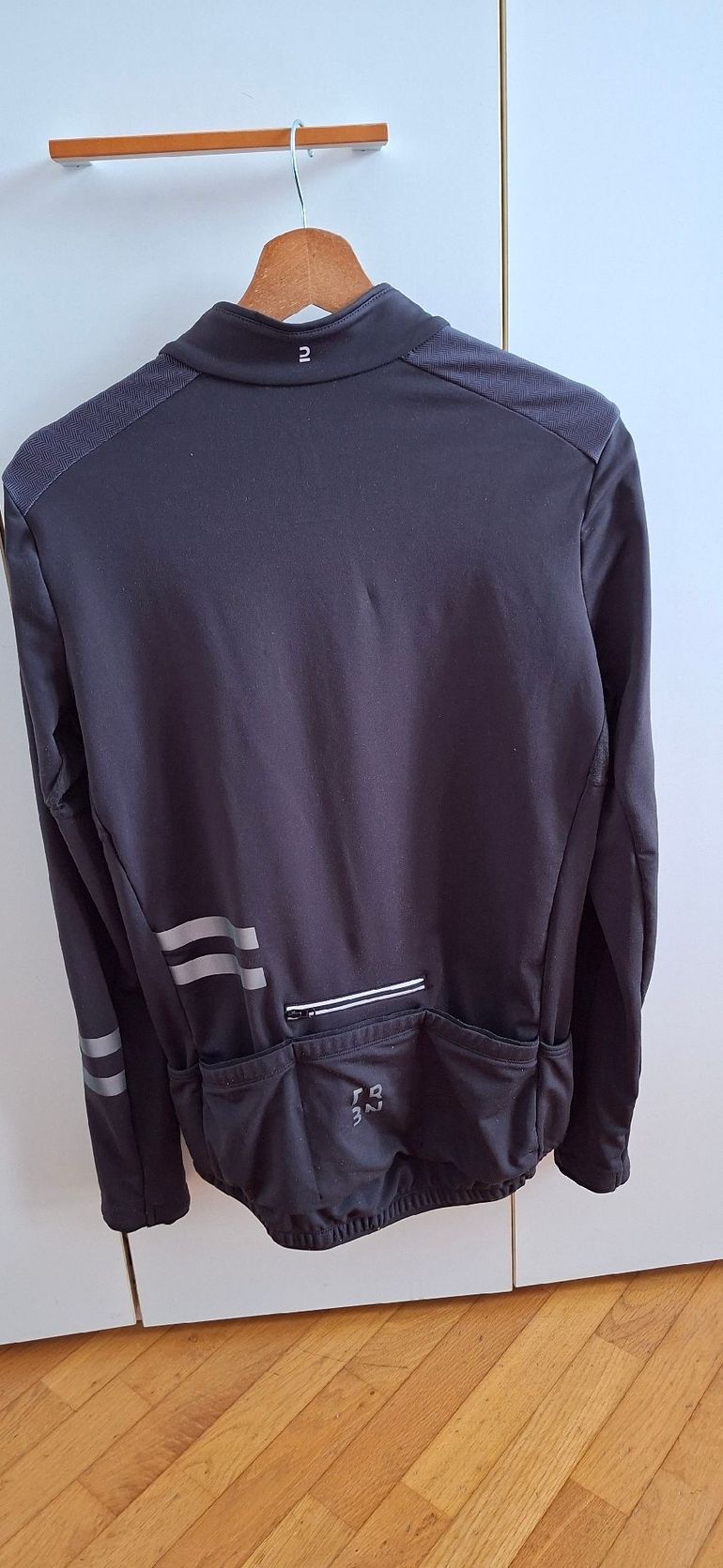 Used Triban Maglia Manica Lunga bike — image 3 of 3