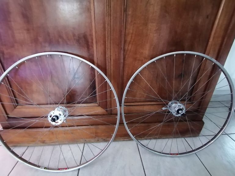 Used peugeot Trophy Wheel Set 700 1975 bike — image 2 of 8