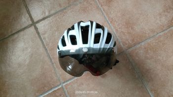 Used shinmax Casco bici Nero Bianco con visiera magnetica e retina interna 2019 bike — image 8 of 9