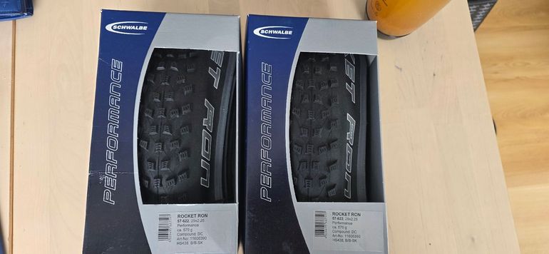 Used Schwalbe Rocket Ron 57-622 2025 bike — image 1 of 3