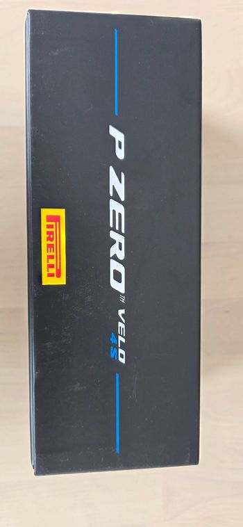 Used Pirelli P Zero Velo S4 Reifen 700x28C 2024 bike — image 2 of 4