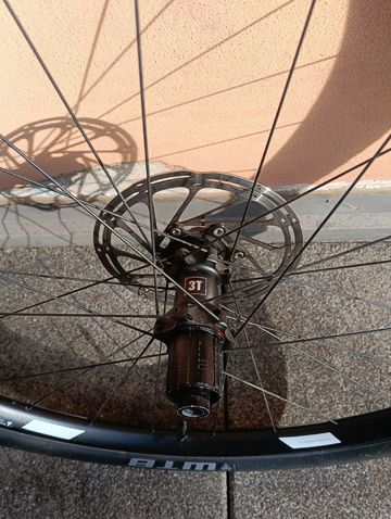 Używany 3T Discus Plus C25 Pro 650b Wheelset bike — zdjęcie 4 z 5