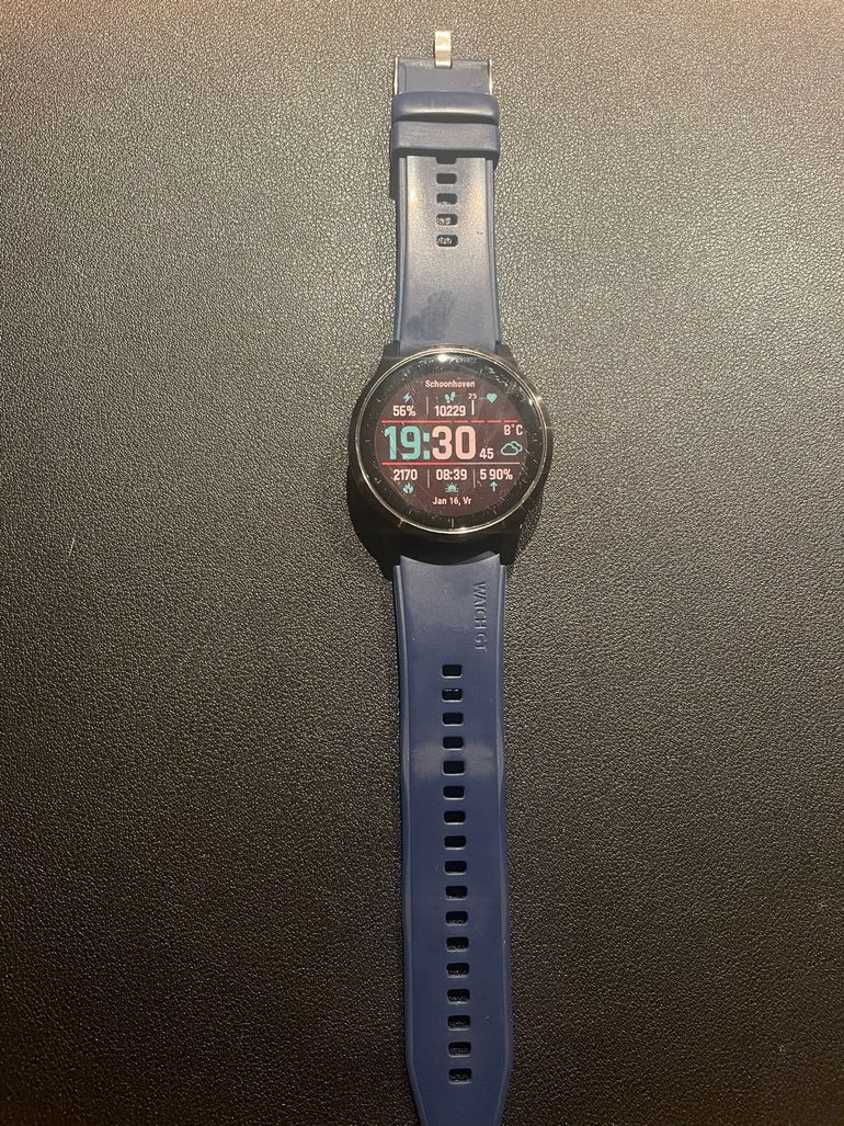 Used Garmin vivoactive 4 GPS Smartwatch bike — image 5 of 6