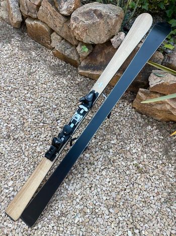 Used zai WOOD 2023 bike — image 8 of 9