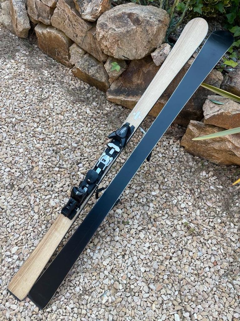 Used zai WOOD 2023 bike — image 8 of 9