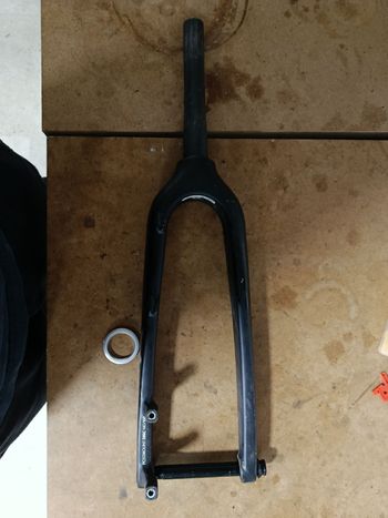 Woom, Carbon Front Fork