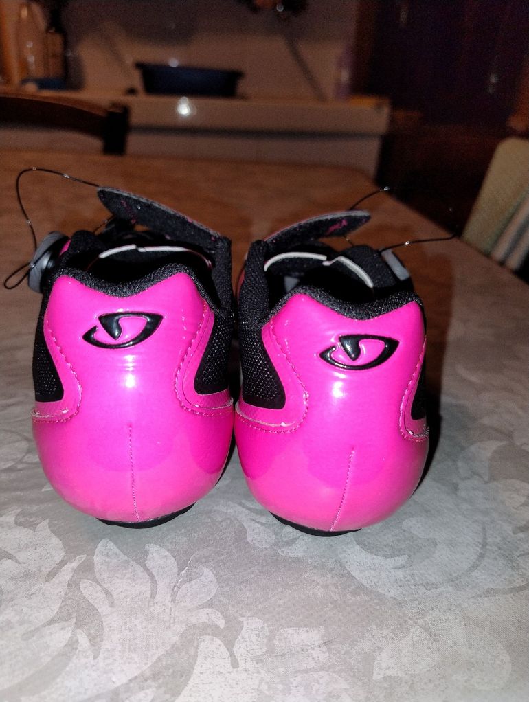 Used Giro Raes Techlace Donna bike — image 7 of 10