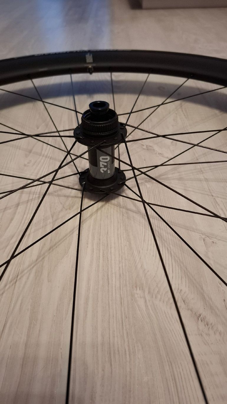 Used Look R50D 2025 bike — image 5 of 9