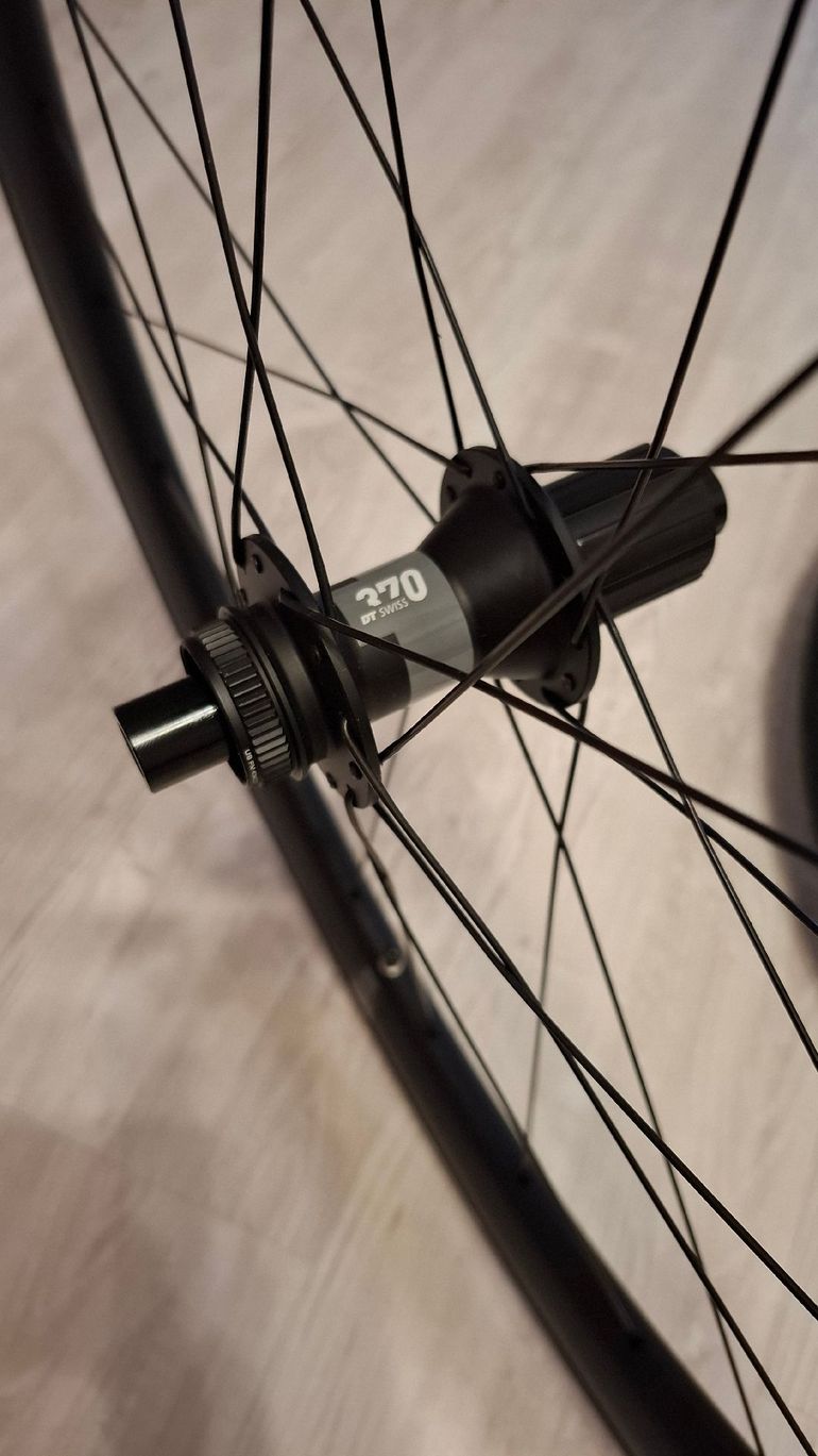 Used Look R50D 2025 bike — image 6 of 9