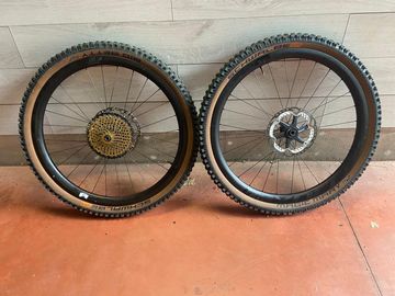 Used Syncros Revelstok 1.0 carbon 29” Wheels