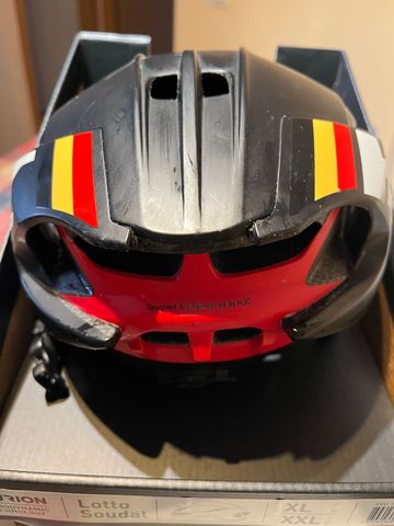 Hjc Aerodynamic Technology Helmet 2020 bike d'occasion — image 1 sur 6