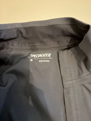 Used Specialized Jacket 2025 bike — image 4 of 4