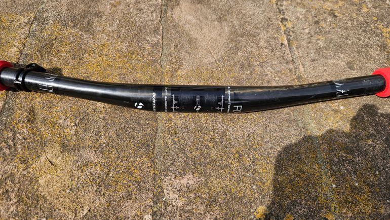 Used Bontrager Manubrio RXL 690MM + ESI Grip Chunky bike — image 3 of 5