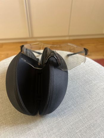 Used Oakley cybr zero bike — image 1 of 4