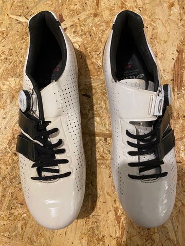 Brugt Giro Techlace 42 bike — billede 2 af 3