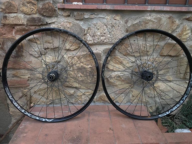 Used Alexrims DP30 2024 bike — image 1 of 8
