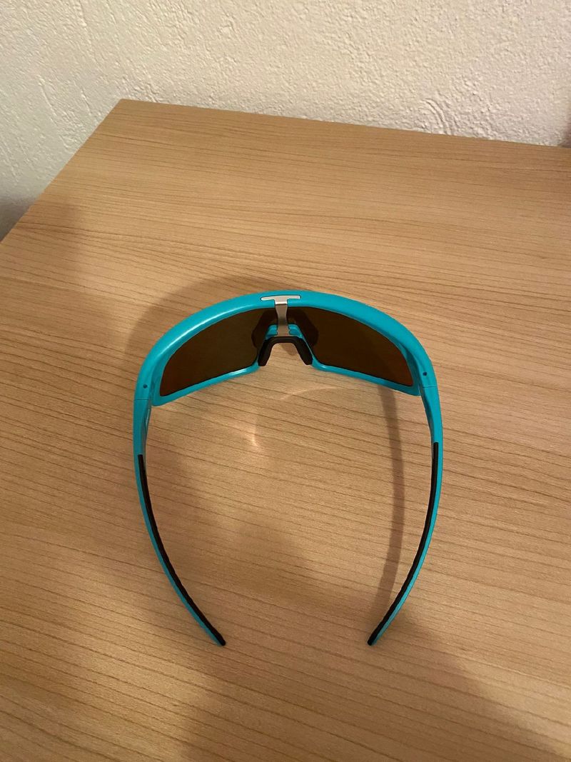 Used Oakley RLSV bike — image 5 of 6