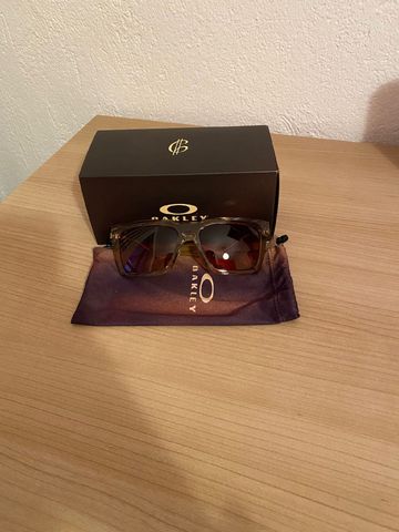 Gebrauchtes Oakley Damian Lillard Signature Series Enigma Ink Cycling Accessories