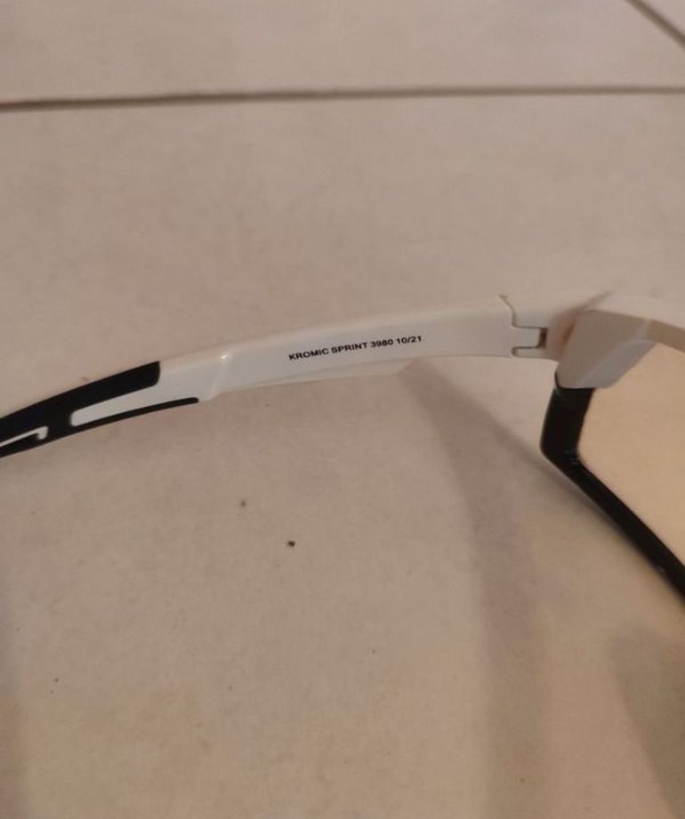 Used AZR Lunettes photochromiques 0-3 bike — image 2 of 2