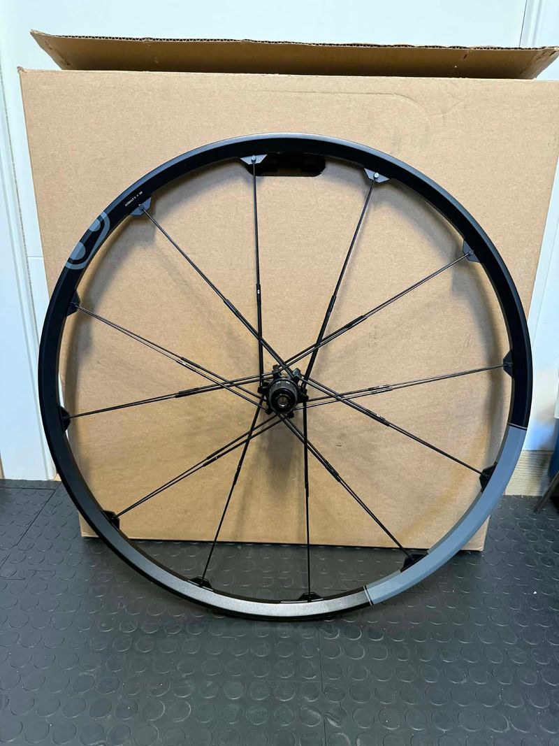 Tweedehands Crankbrothers COBALT 2 29" 23mm. NO BOOST. SHIMANO HG. Wheels