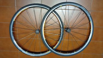 Brugt Mavic Aksium Race 700c Wheelset bike — billede 2 af 6