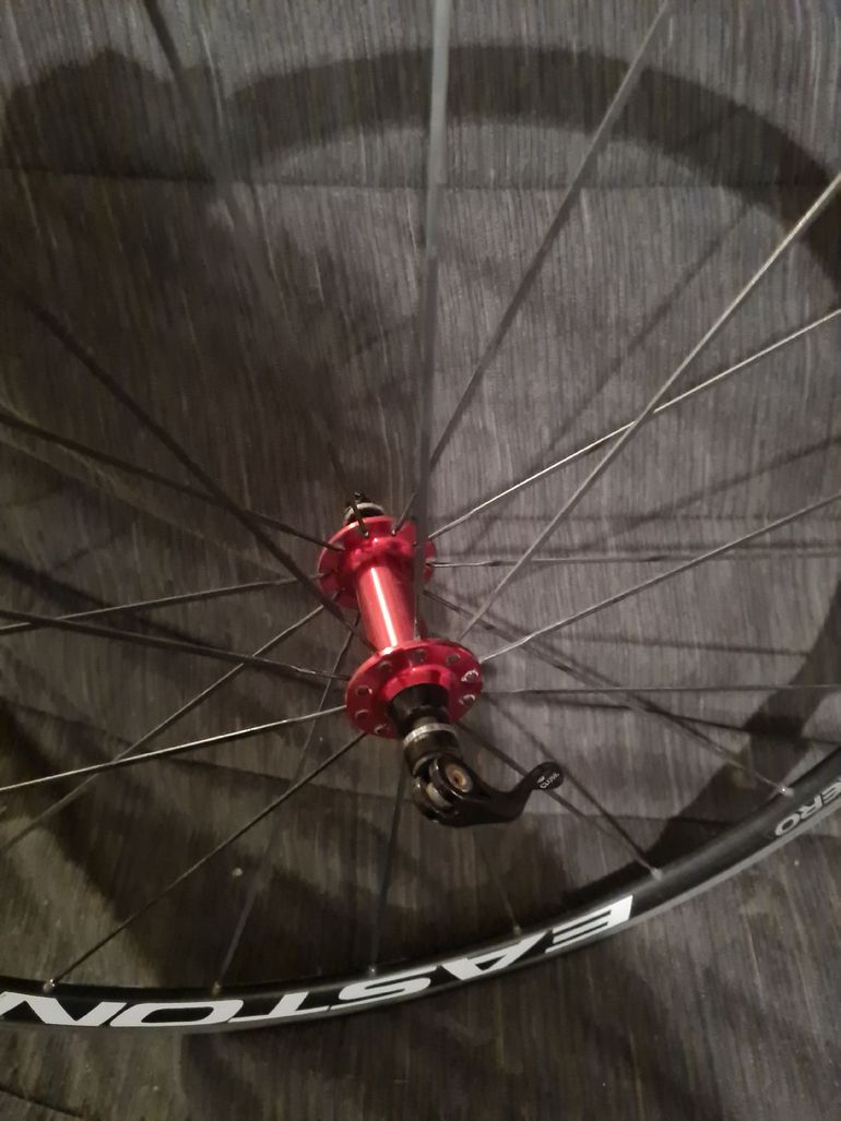 Used Easton Roue bike — image 4 of 7