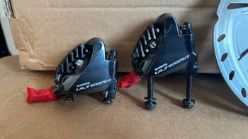 Used Shimano Ultegra BR-R8070 Hydraulic Flat Mount bike