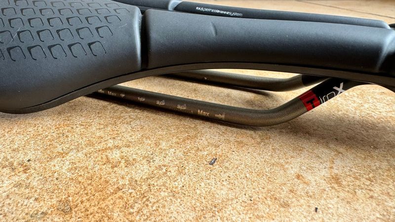 Used Prologo Scratch M5 Space bike — image 8 of 11