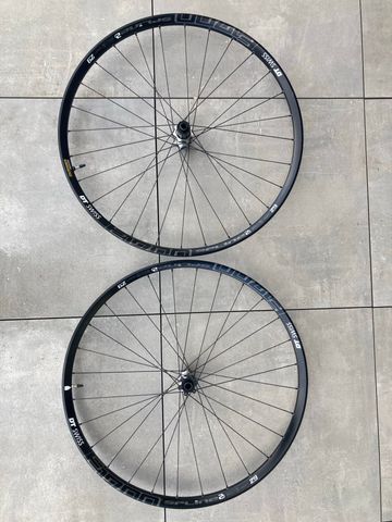 Used Dt Swiss H1700 SP LINE 2 Wheels