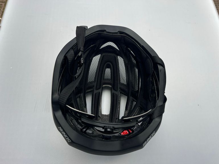 Used Gist casco Helmet 2025 bike — image 3 of 4