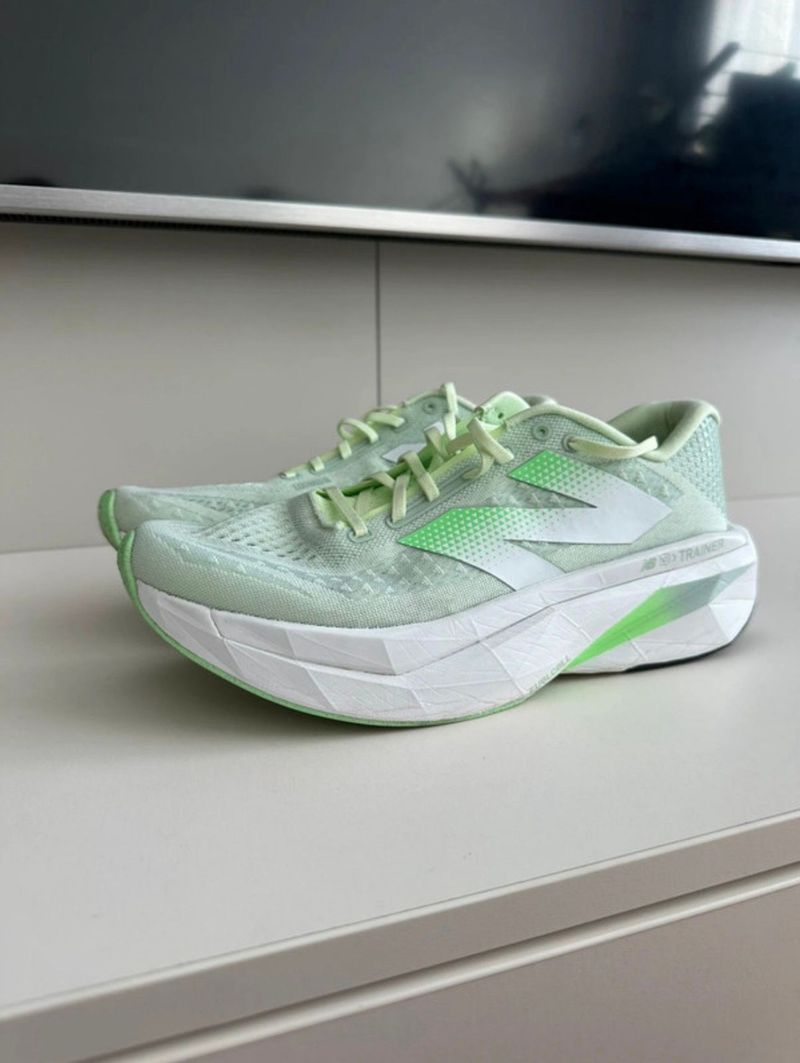 Used New Balance FuelCell SuperComp Trainer v3 2025 Running Shoes