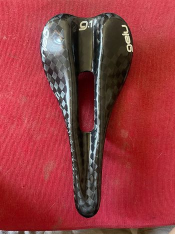 Used GELU G.1 Saddle 130mm 60g 2013 bike — image 1 of 5