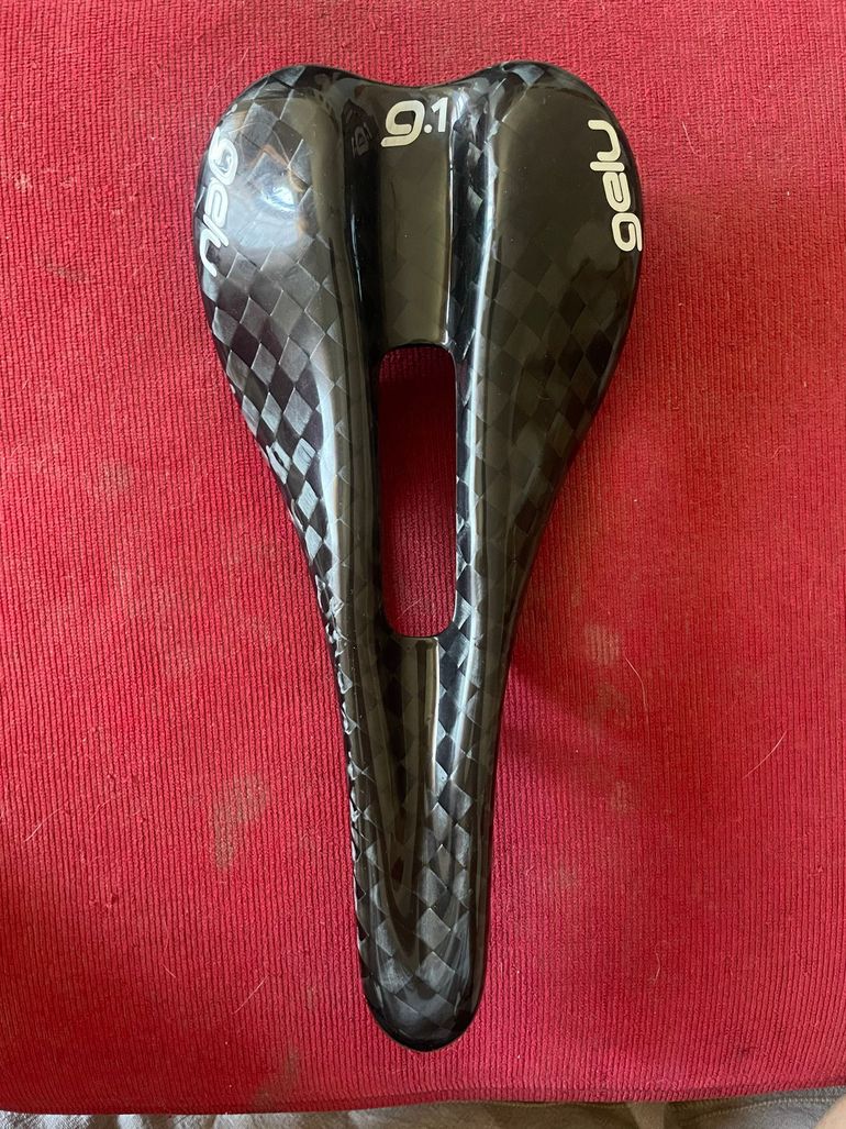 Used GELU G.1 Saddle 130mm 60g 2013 bike — image 1 of 5