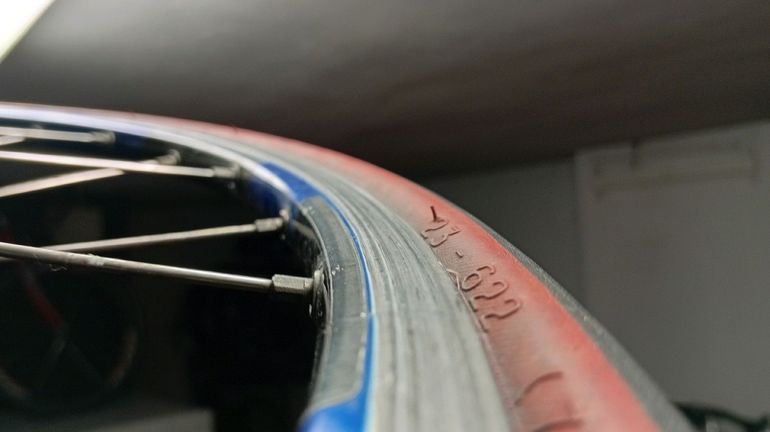 Used Ambrosio Blue Rims 28/700 bike — image 12 of 13