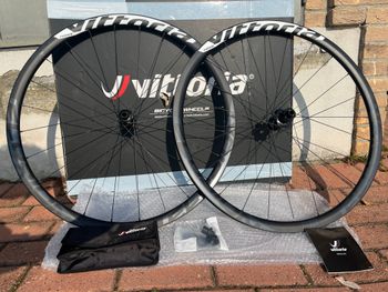 Vittoria, Elusion Carbon Disc RR