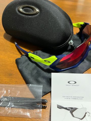 Used Oakley FLIGHT JACKET bike — image 5 of 7