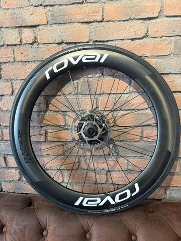 Used Roval Rapid CLX Wheelset bike — image 3 of 4