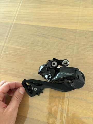 Shimano 105 R7150 Di2 Achterderailleur 2025 Drivetrain & Pedals usato