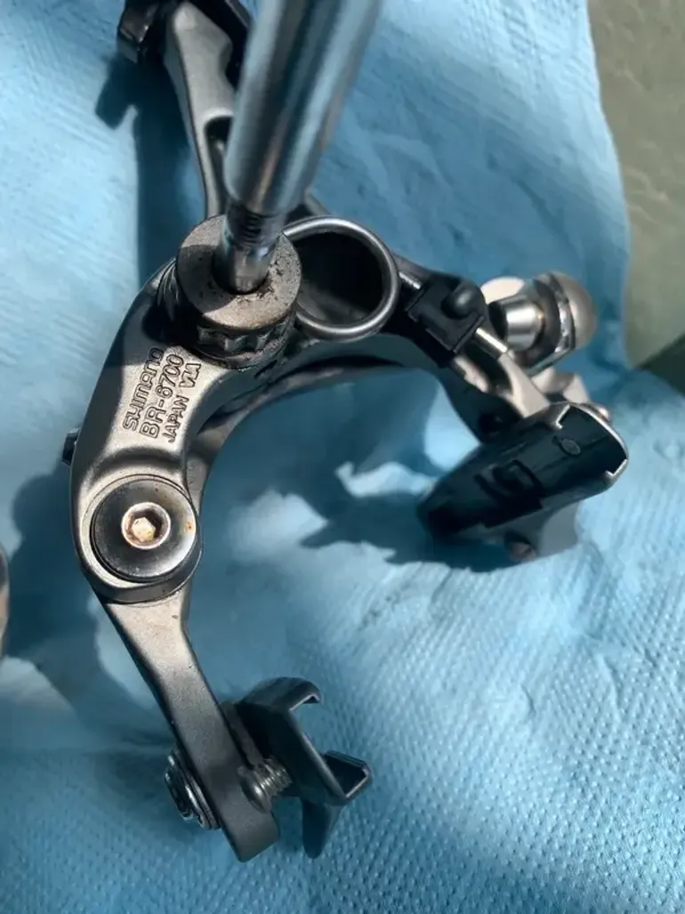 Used Shimano Ultegra 6700 Brakes 2010 bike — image 8 of 11