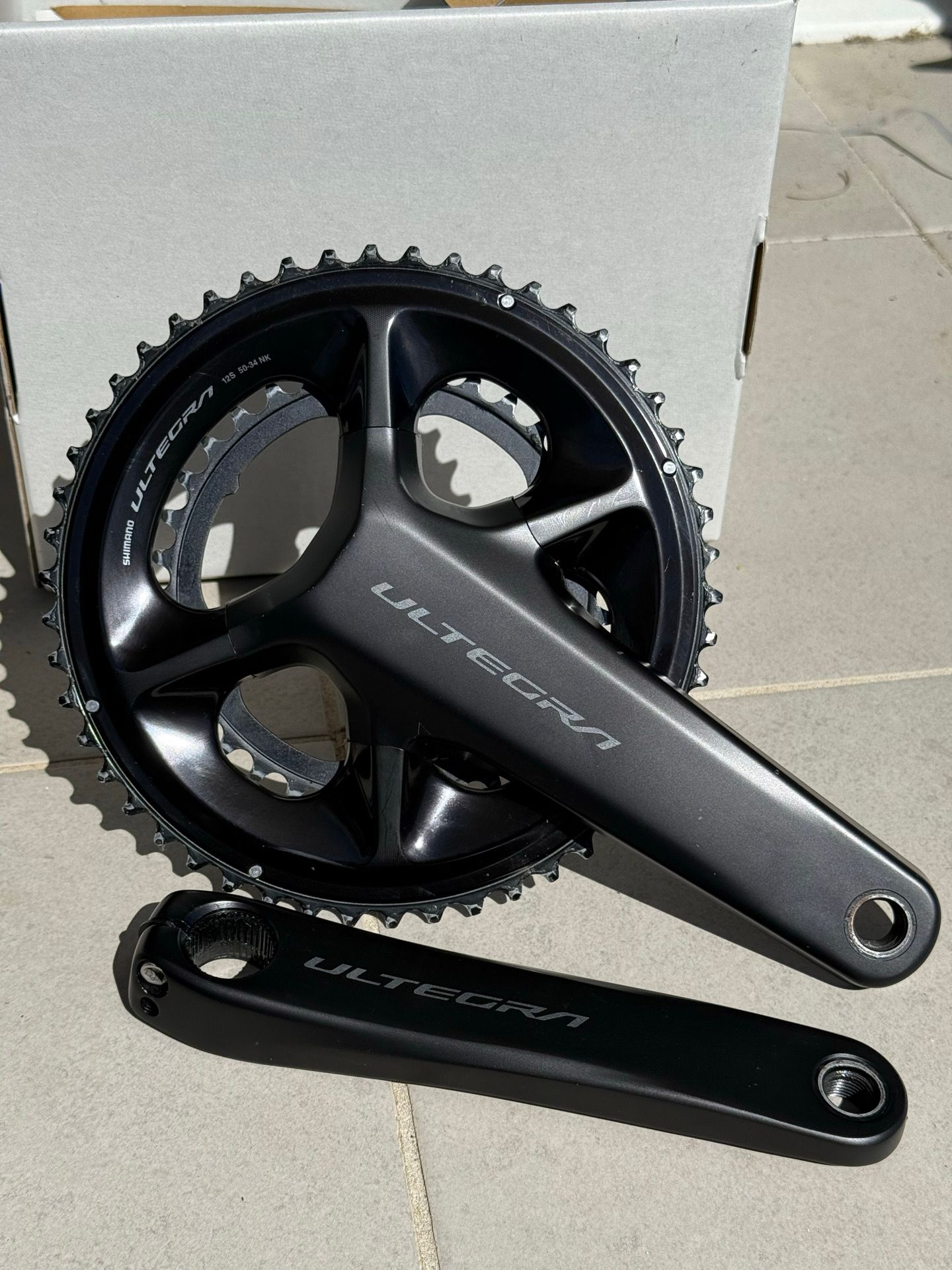 Shimano Ultegra FC-R8100 Pédalier 2025