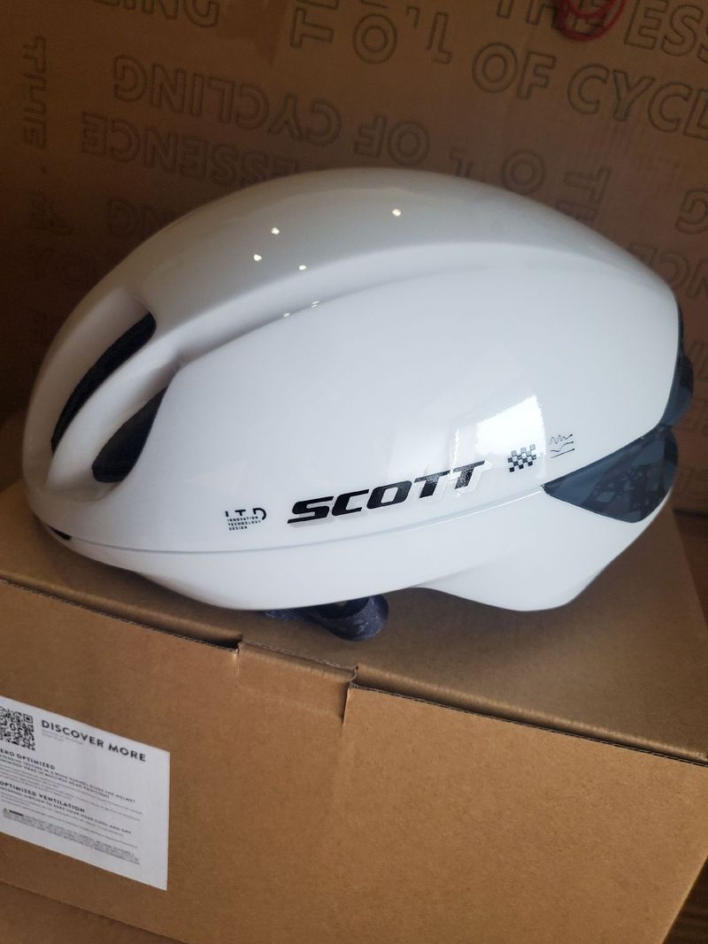 Used Scott Cadence Plus Helmet 2026 bike — image 3 of 9