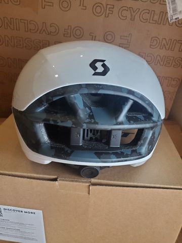 Used Scott Cadence Plus Helmet 2026 bike — image 4 of 9
