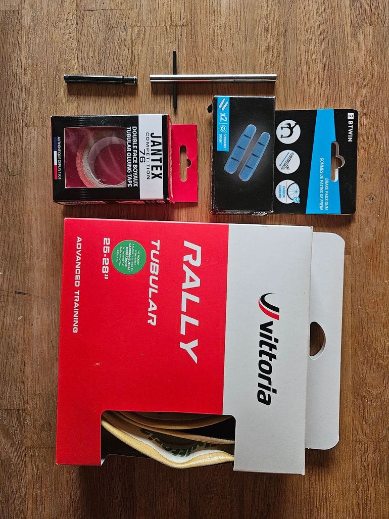 Used Corima aero+ Carbon Wheelset bike — image 7 of 7