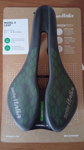 Used Selle Italia model x leaf 2025 bike — image 2 of 2
